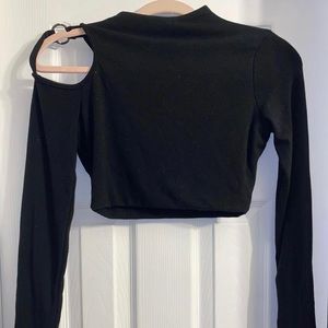 Black mock neck long sleeve crop top